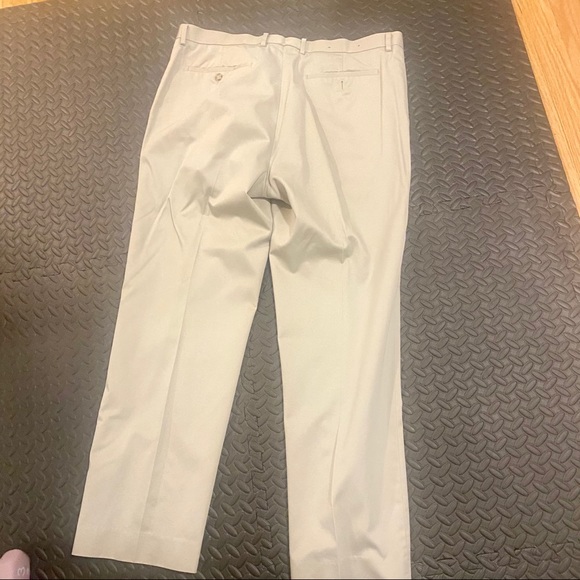 Tan / khaki pants - Picture 2 of 6